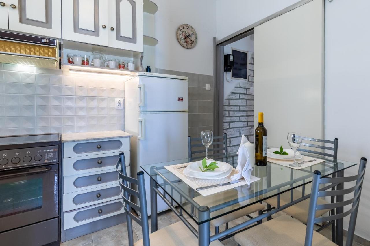 Marialena Rooms Skopelos Town Bagian luar foto