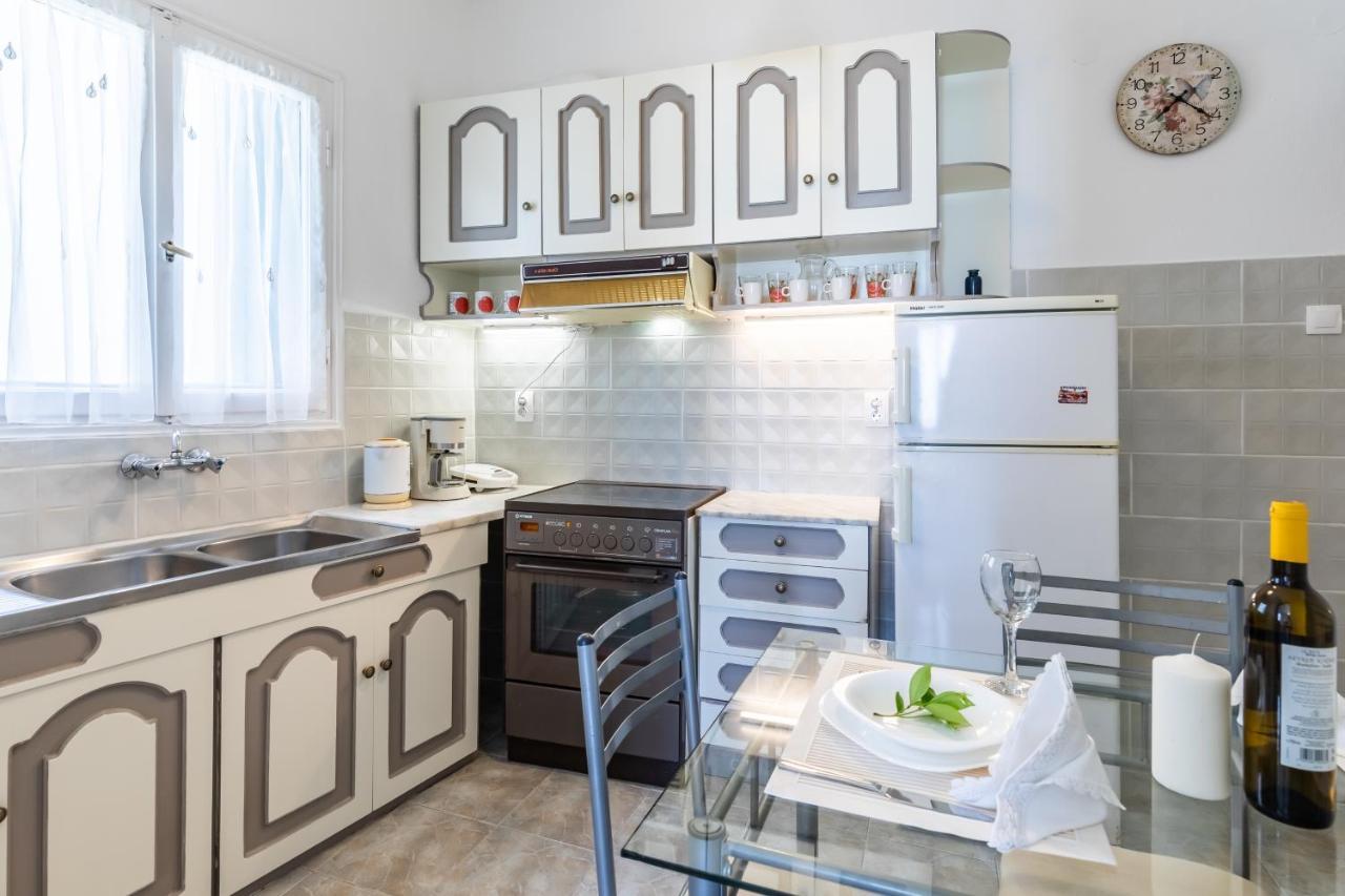 Marialena Rooms Skopelos Town Bagian luar foto