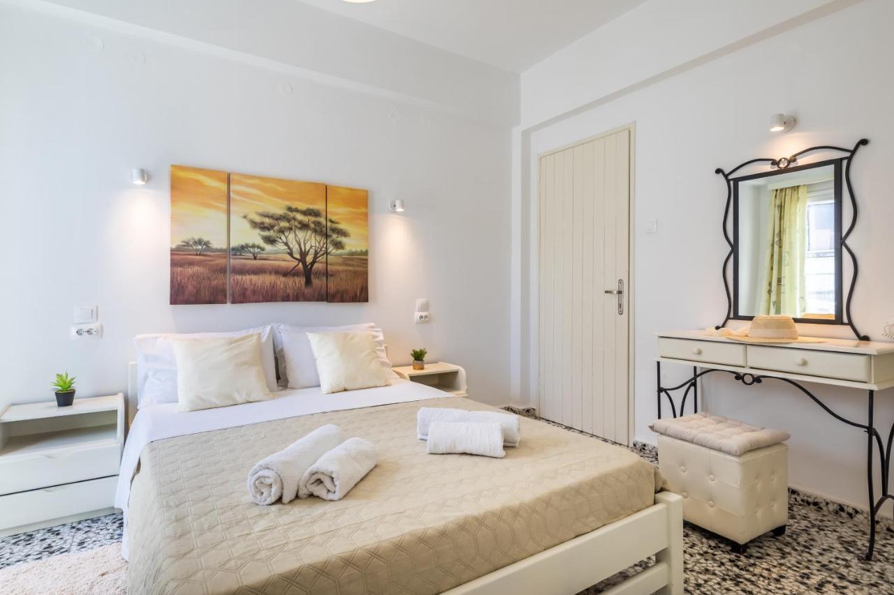 Marialena Rooms Skopelos Town Bagian luar foto